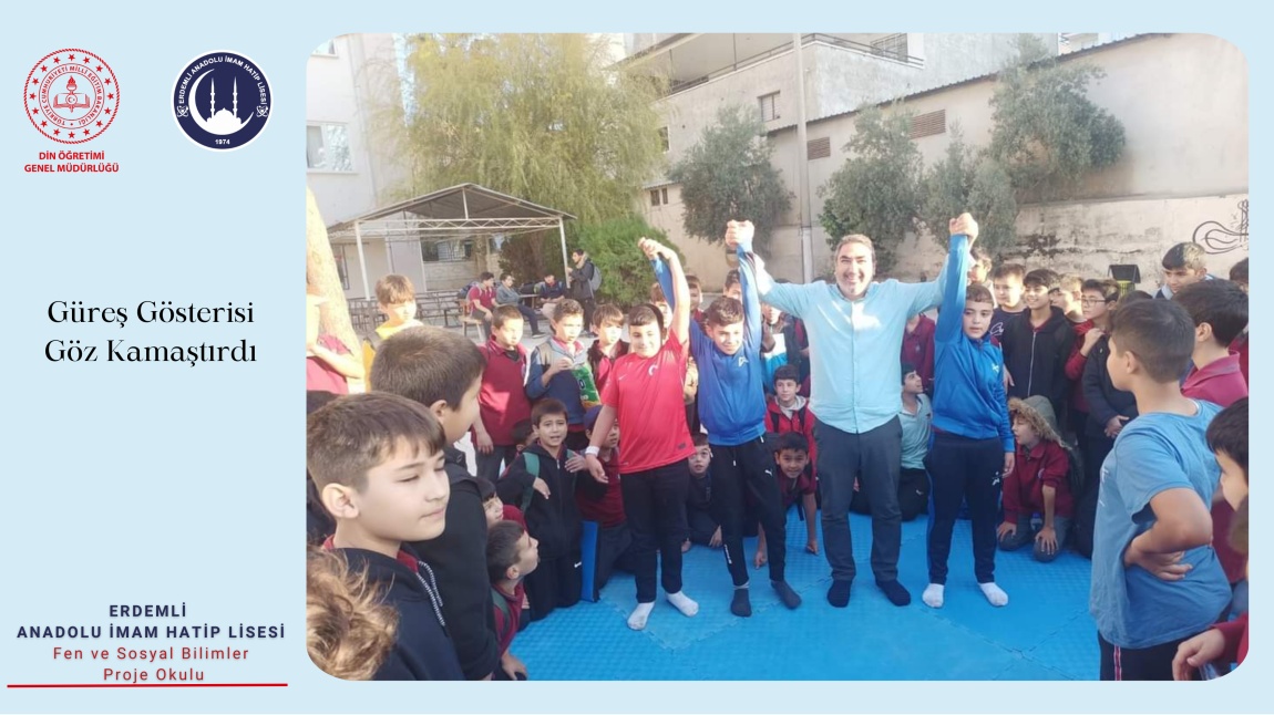 Güreş Gösterisi Göz Kamaştırdı